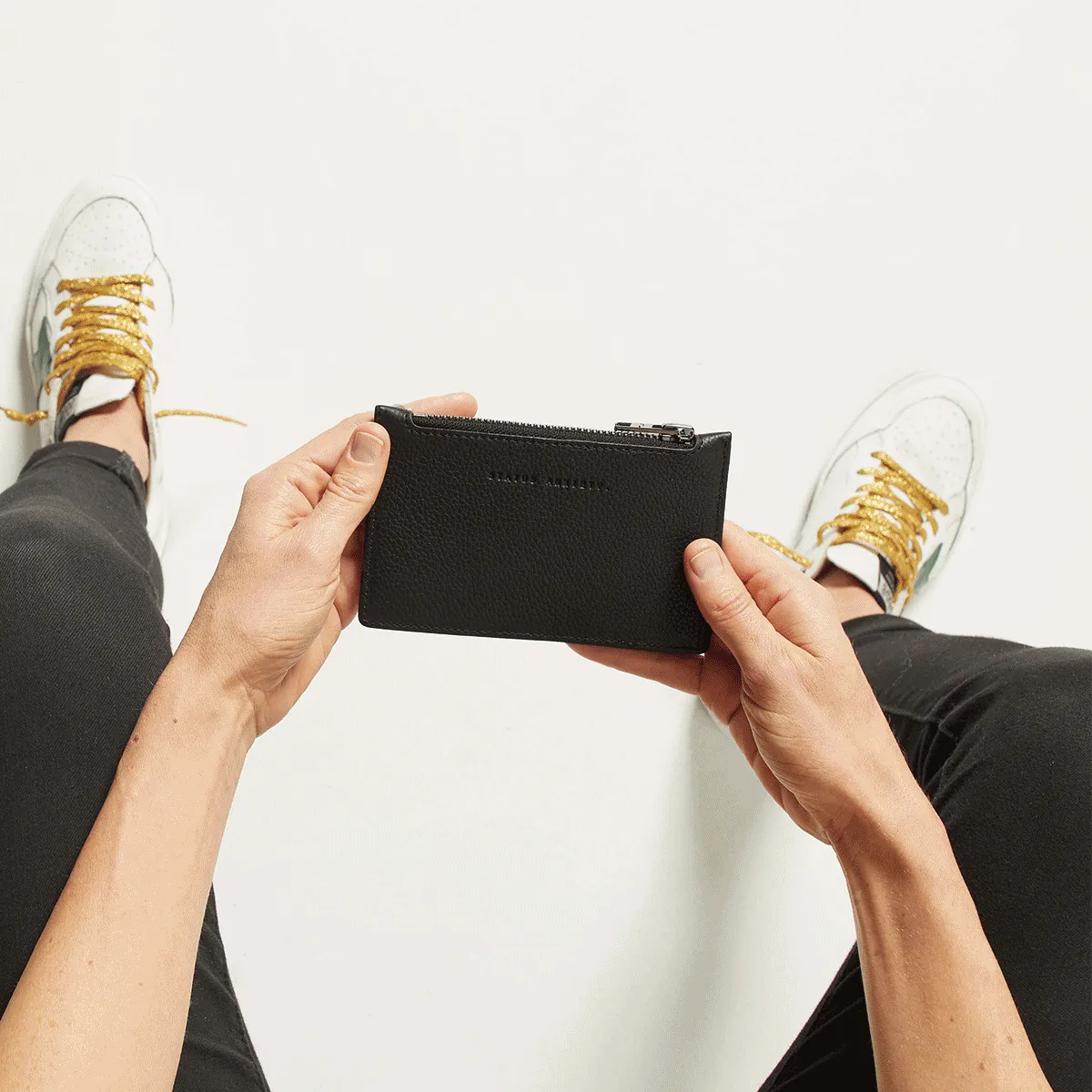 Avoiding Things Wallet - Black