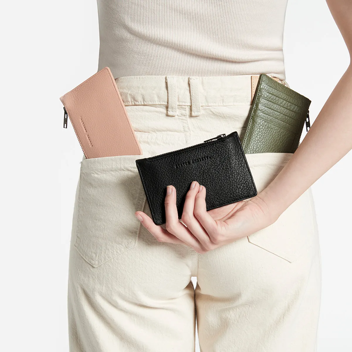 Avoiding Things Wallet - Black
